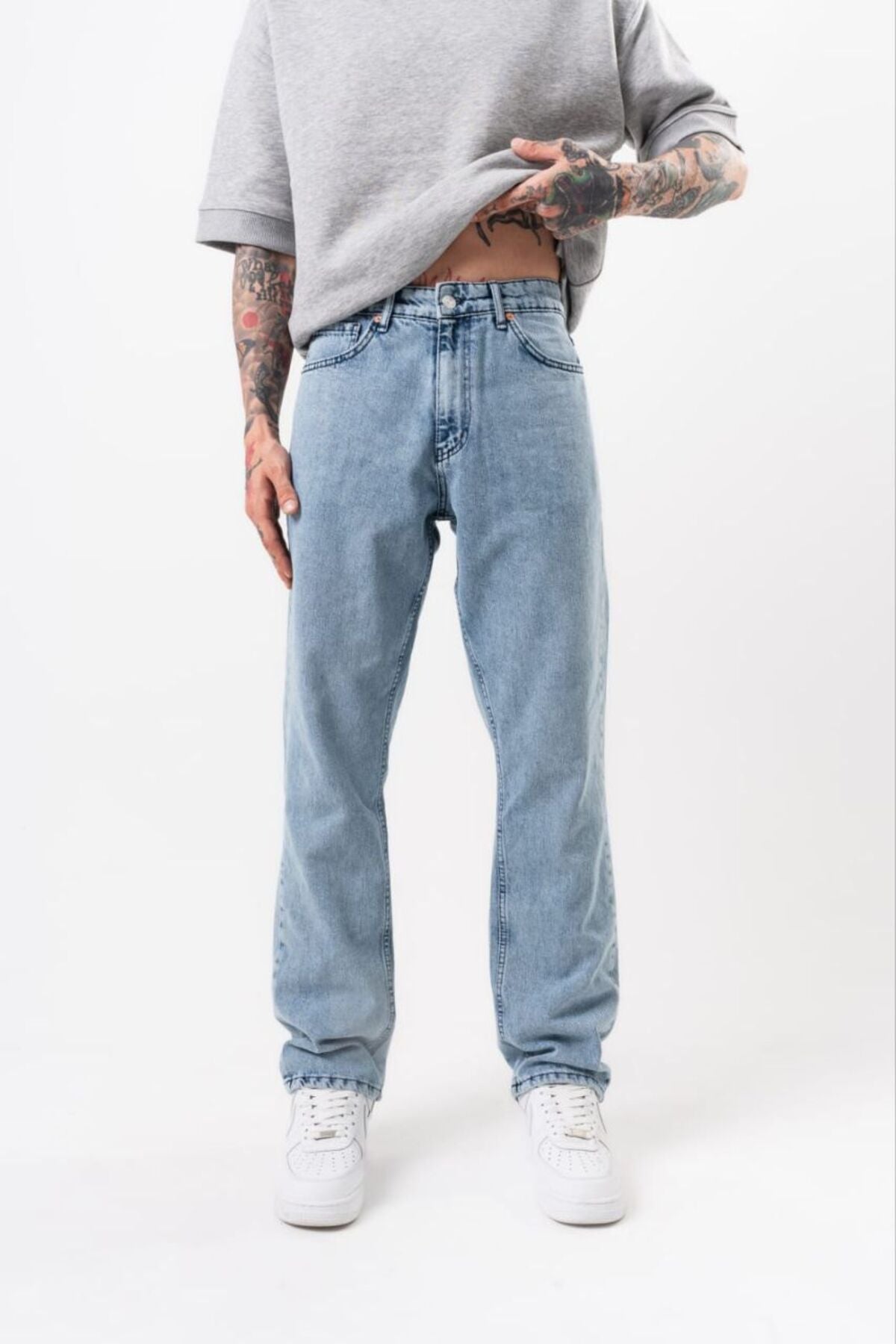2025 Trend Model Baggy Jeans