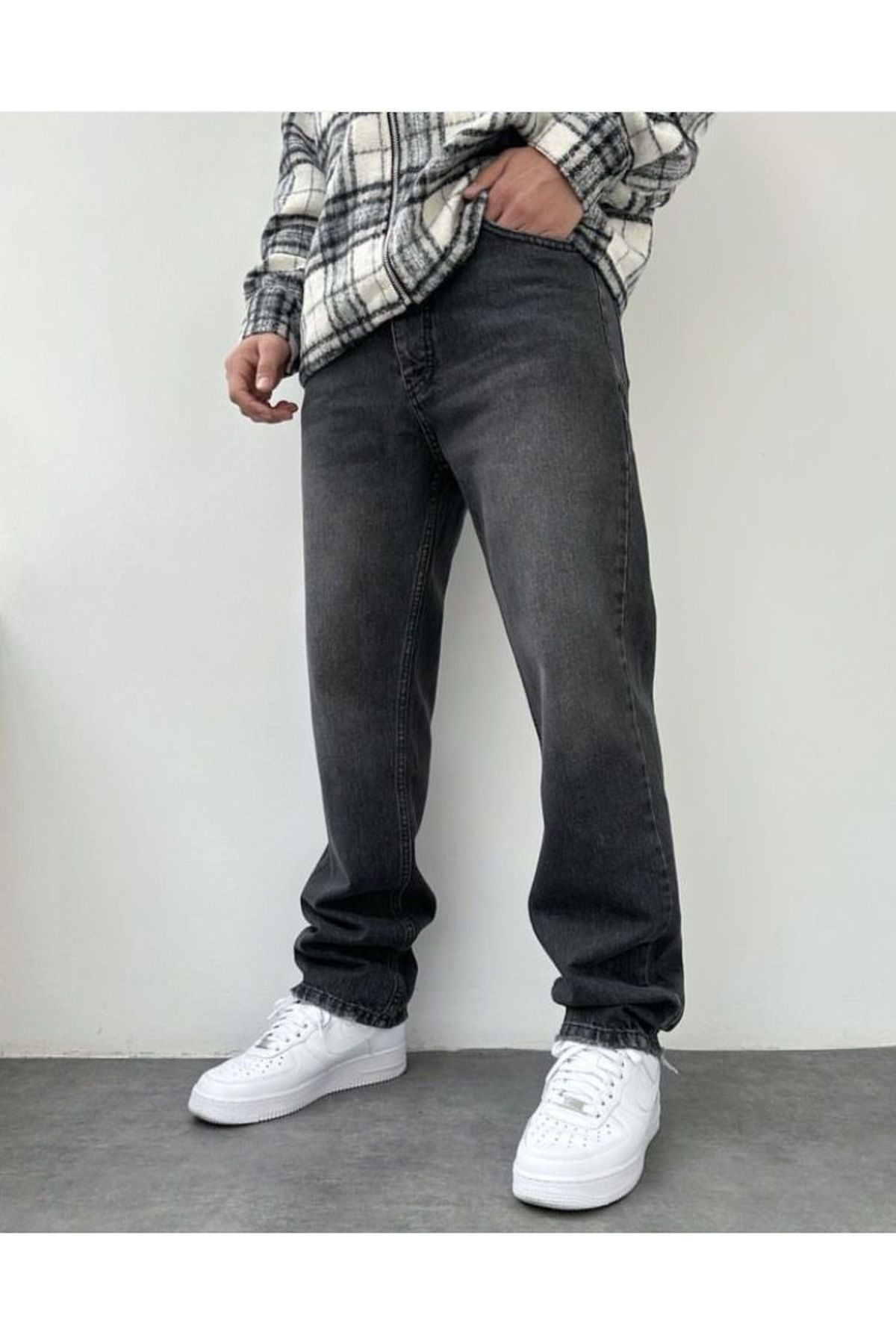 Taşlamalı Siyah Baggy Pantolon
