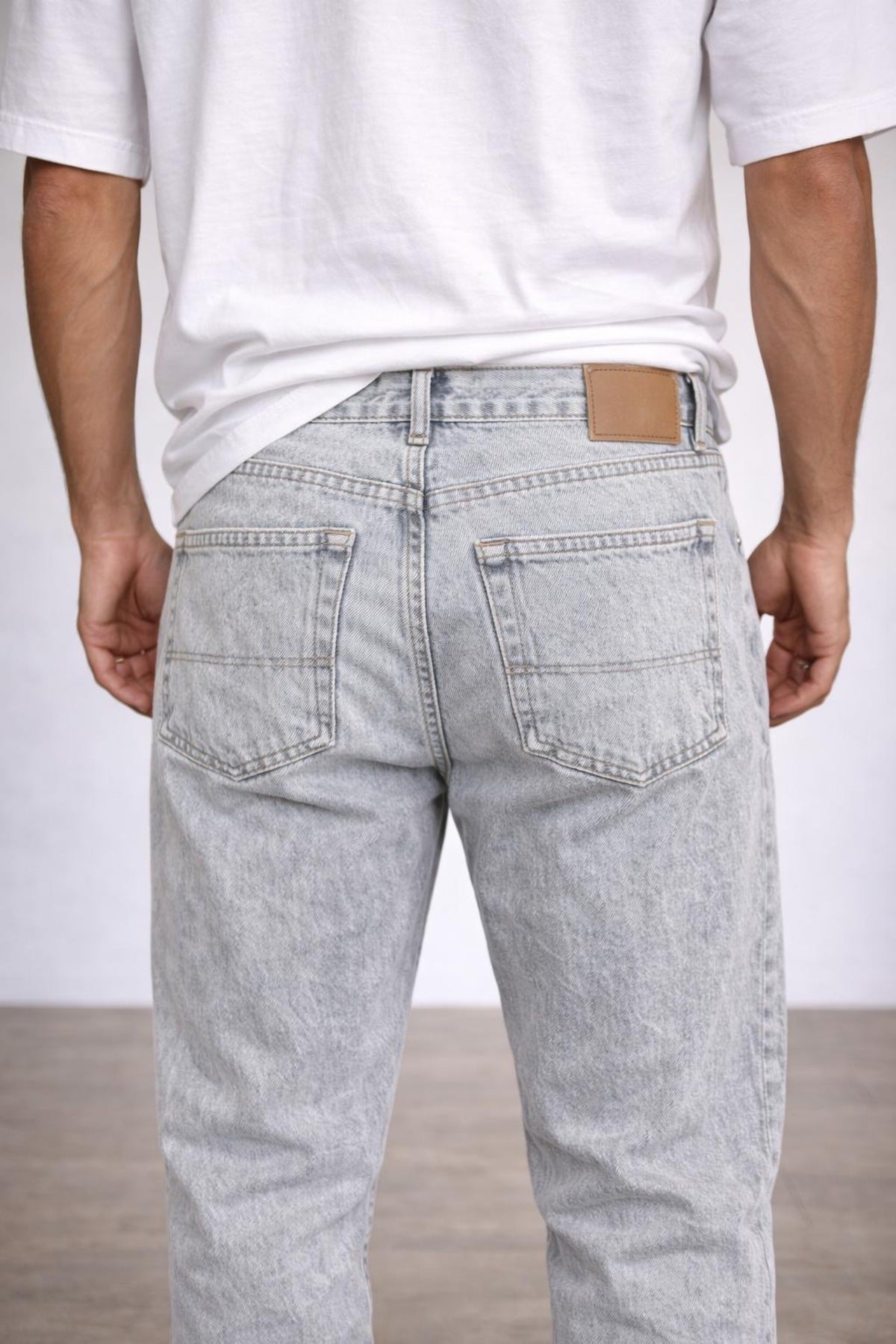 Erkek Rahat Kalıp Denim Pantolon Düz Kesim Günlük Şık Basic Modern Jean
