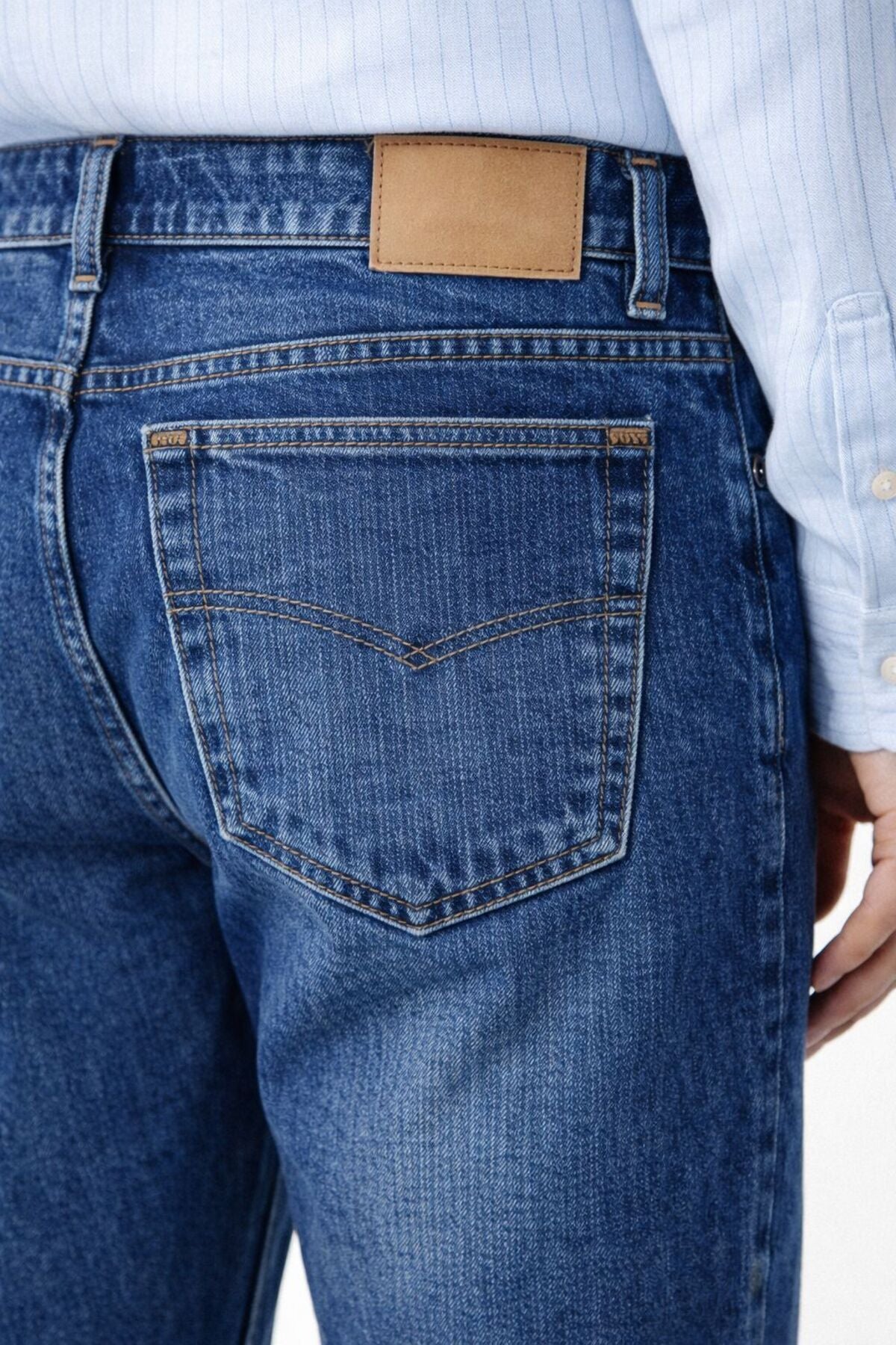 Erkek Taşlama Detay Lacivert Straight Fit Düz Paça Kot Pantolon