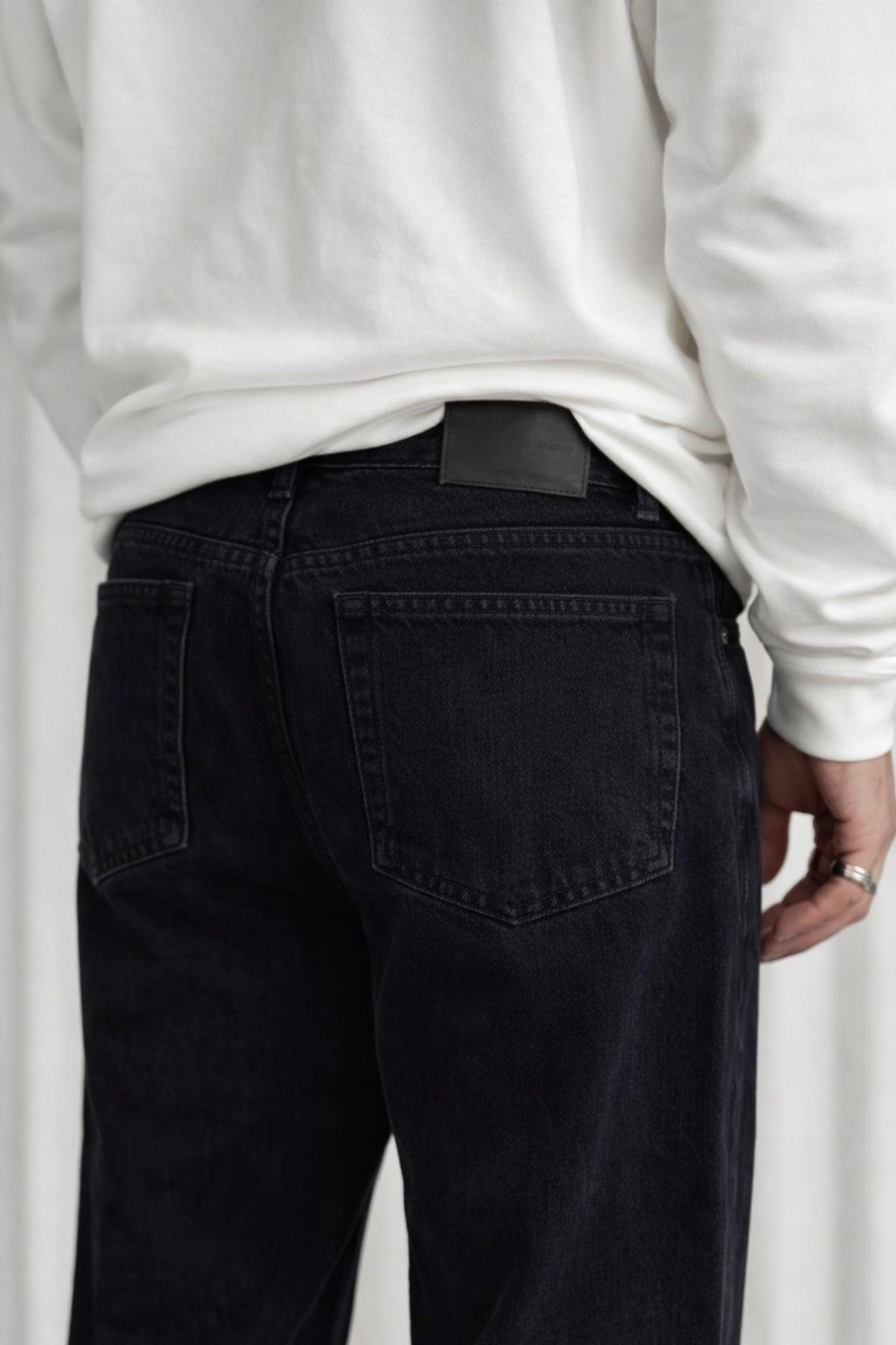 Erkek Siyah Rahat Kalıp Geniş Paça Pantolon Modern Kesim Günlük Şık Basic Denim Pantolon