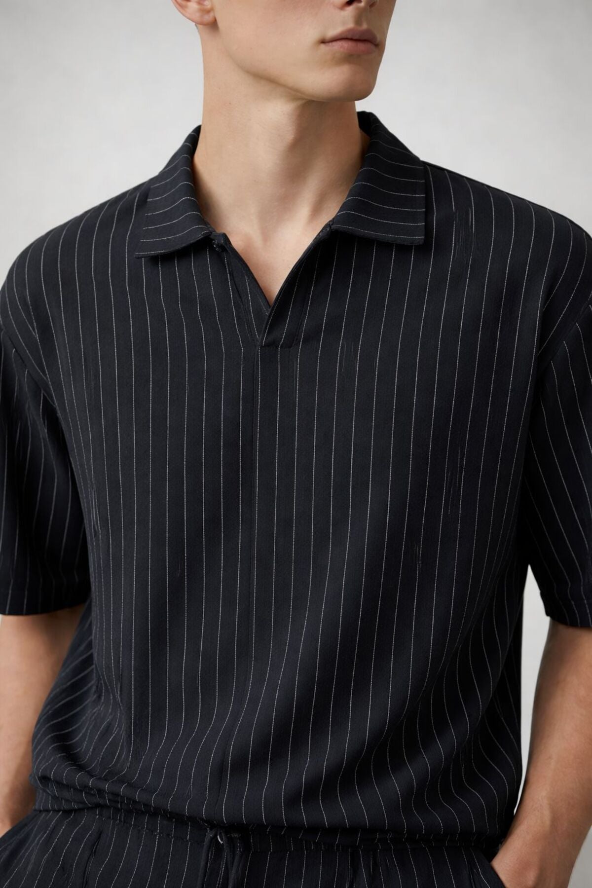 Erkek Siyah Çizgili Polo Yaka Tişört Modern Rahat Kesim
