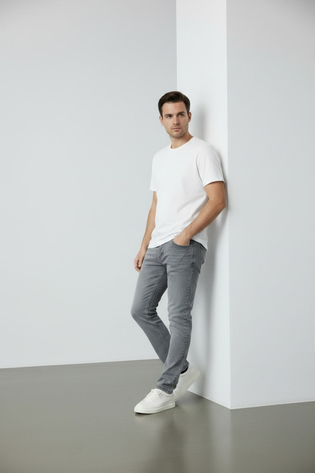 Erkek Regular Fit Likralı Jean Pantolon Gri Renk Düz Paça Rahat Kalıp Denim Kot