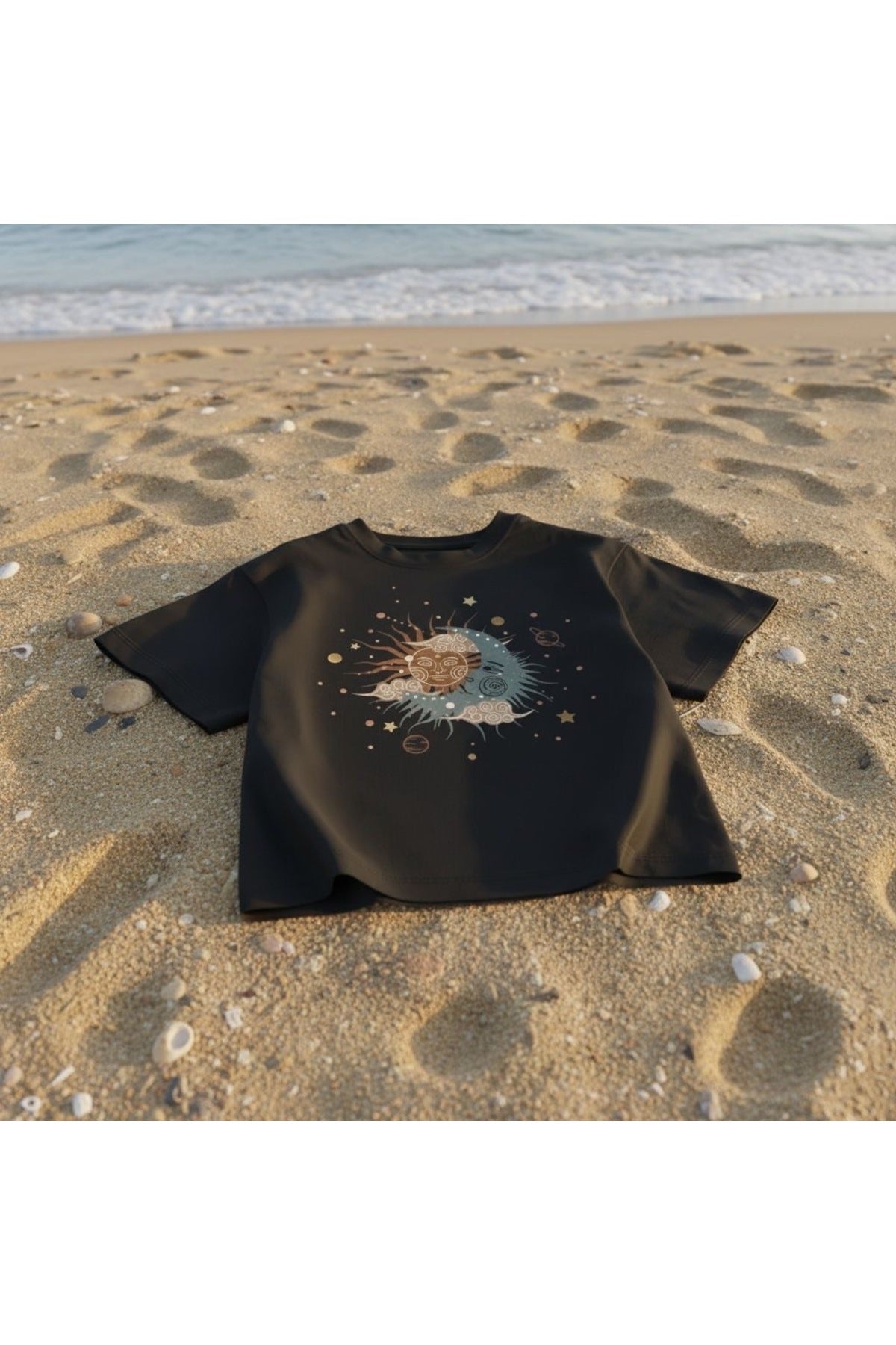Kadın Siyah Baskılı Tişört Modern Minimal Desenli Rahat Kalıp Günlük Şık Basic T-Shirt