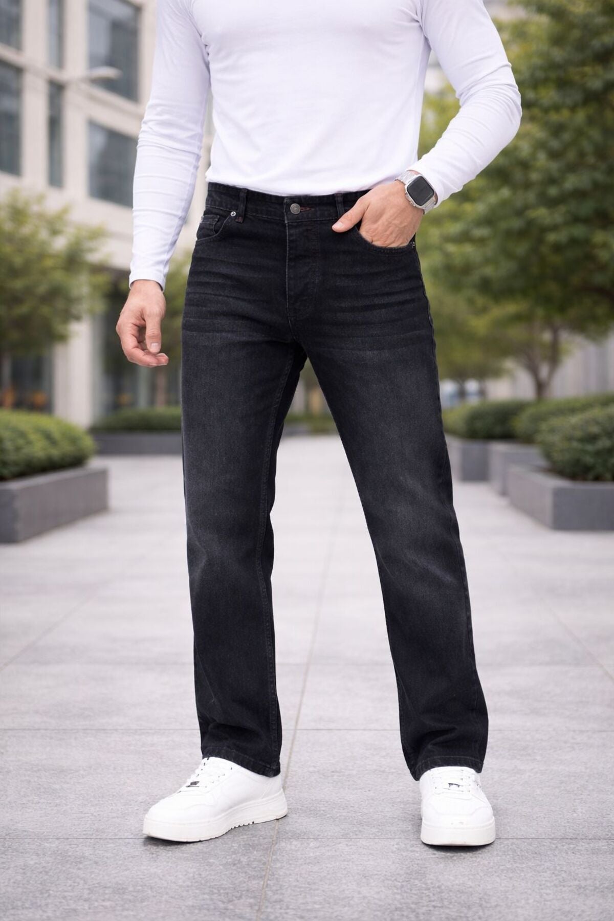 Erkek Taşlama Detay Siyah Straight Fit Düz Paça Kot Pantolon