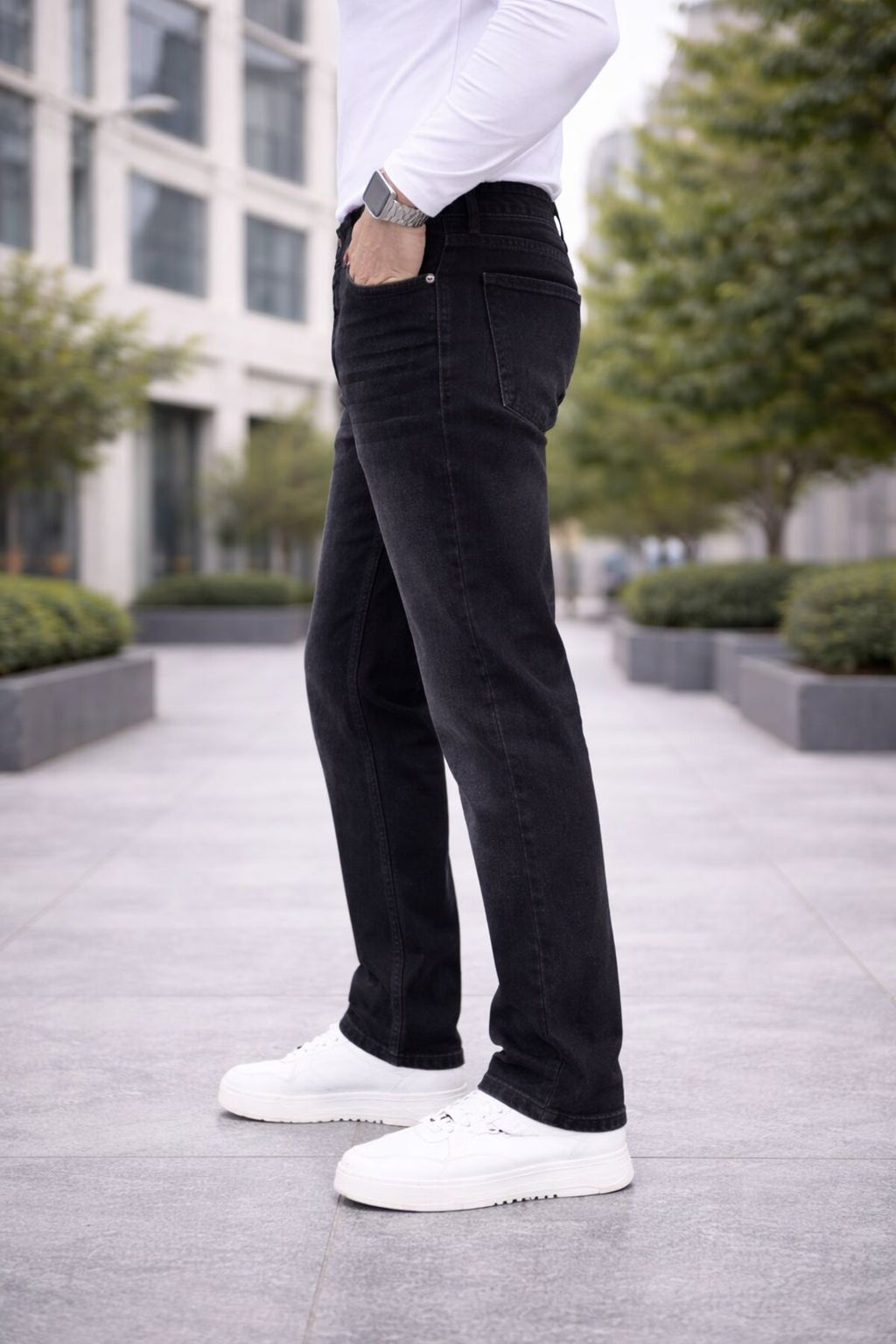 Erkek Taşlama Detay Siyah Straight Fit Düz Paça Kot Pantolon