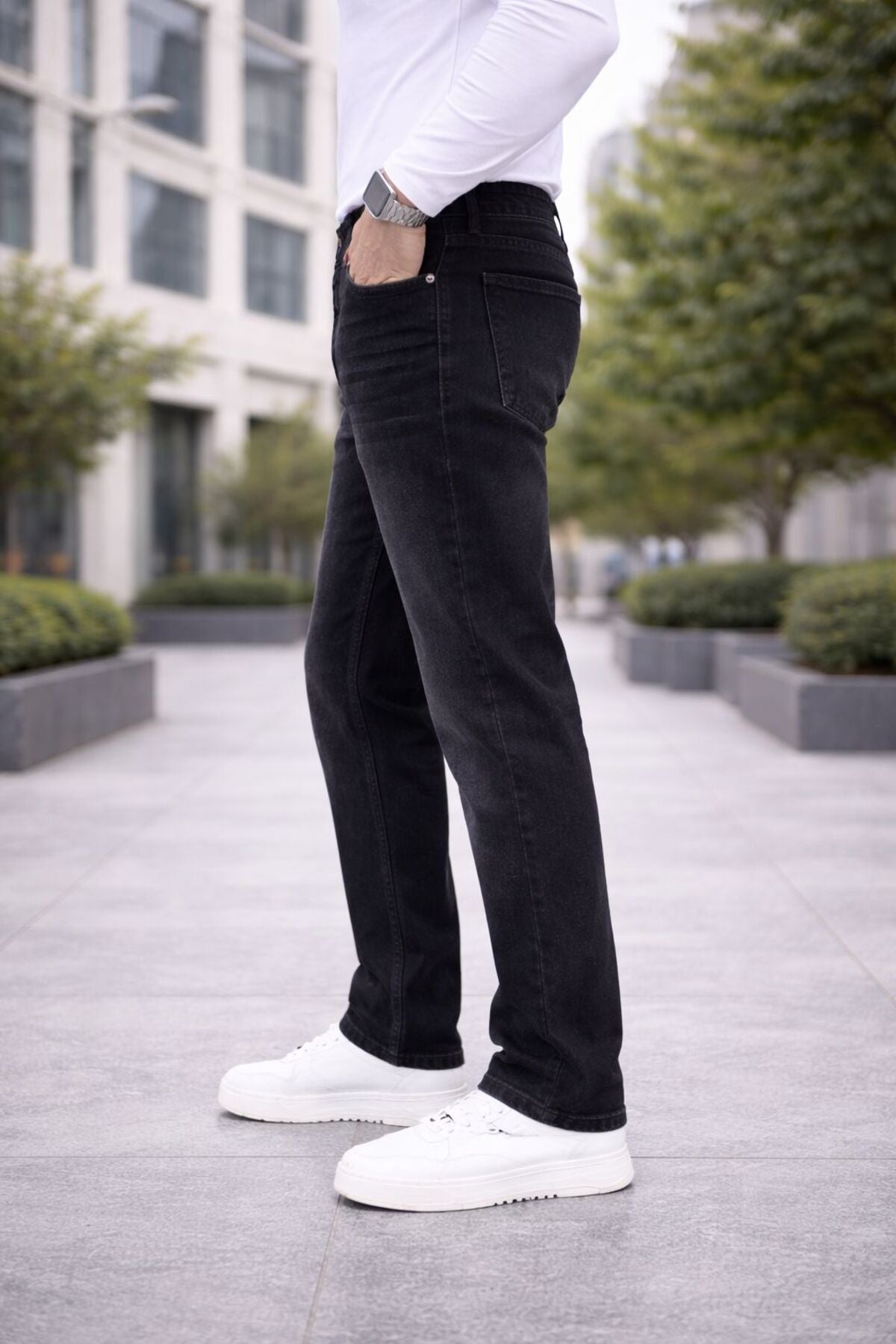 Erkek Taşlama Detay Siyah Straight Fit Düz Paça Kot Pantolon