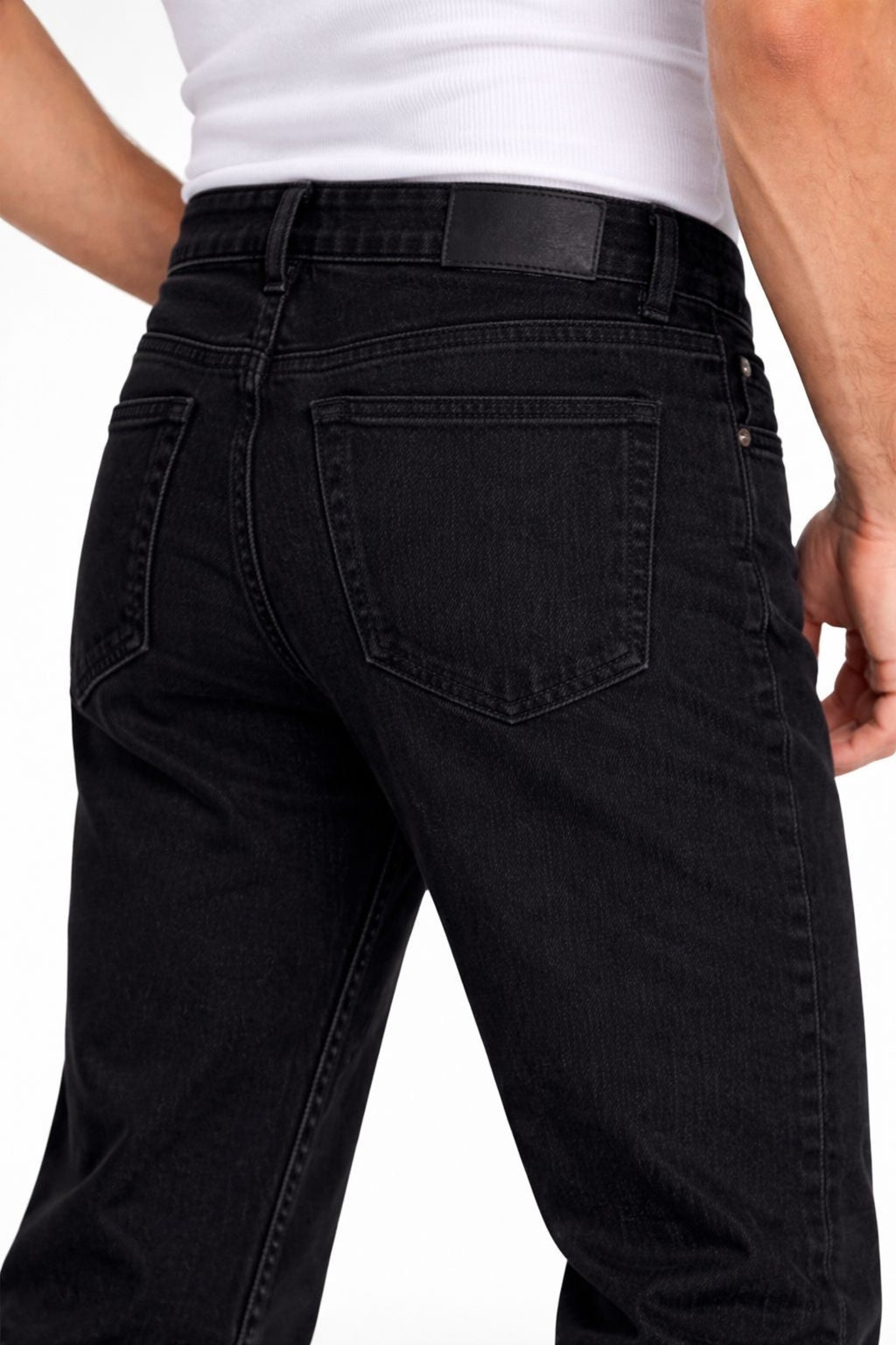 Erkek Siyah Rahat Kesim Jean Pantolon