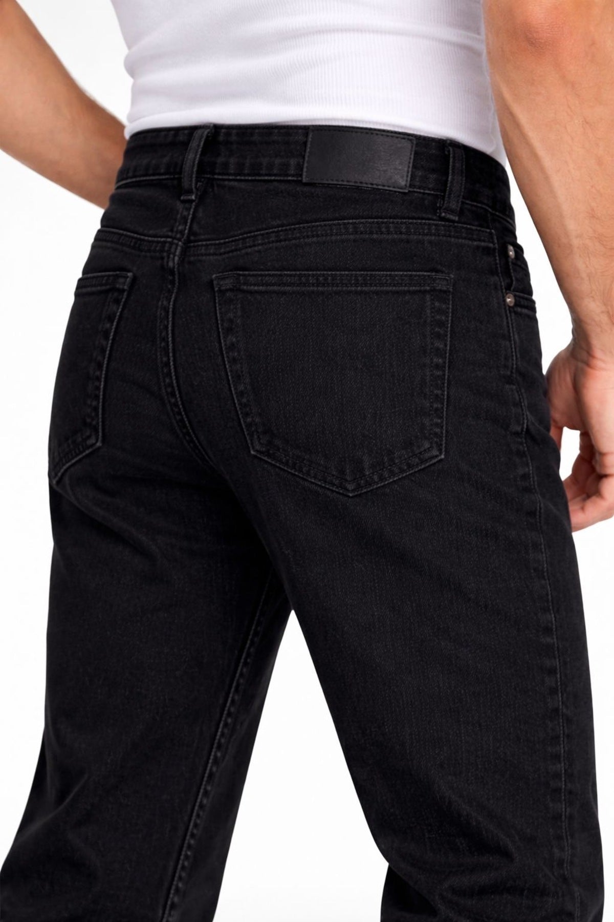 Erkek Siyah Rahat Kesim Jean Pantolon