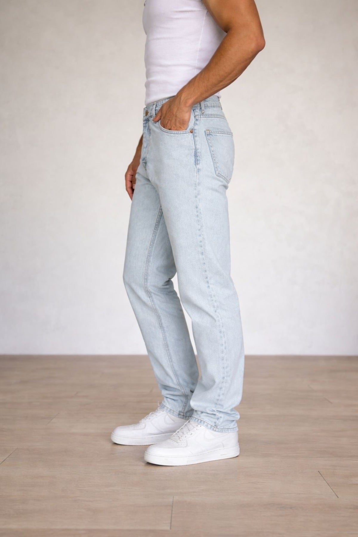 Erkek Rahat Kalıp Denim Pantolon Düz Kesim Günlük Şık Basic Modern Jean