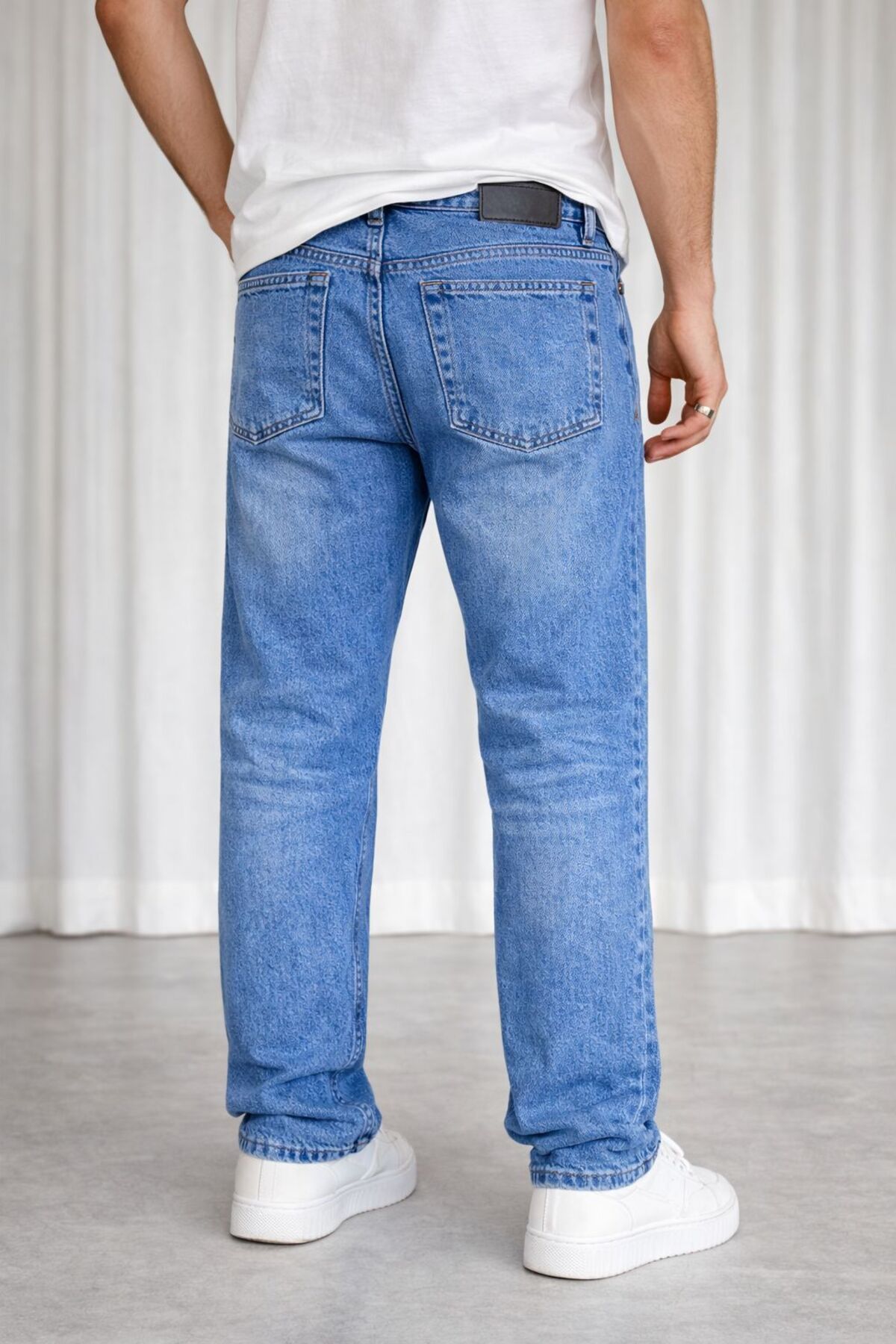 Erkek Mavi Taşlamalı Rahat Kalıp Geniş Paça Pantolon Modern Kesim Günlük Şık Basic Denim Pantolon