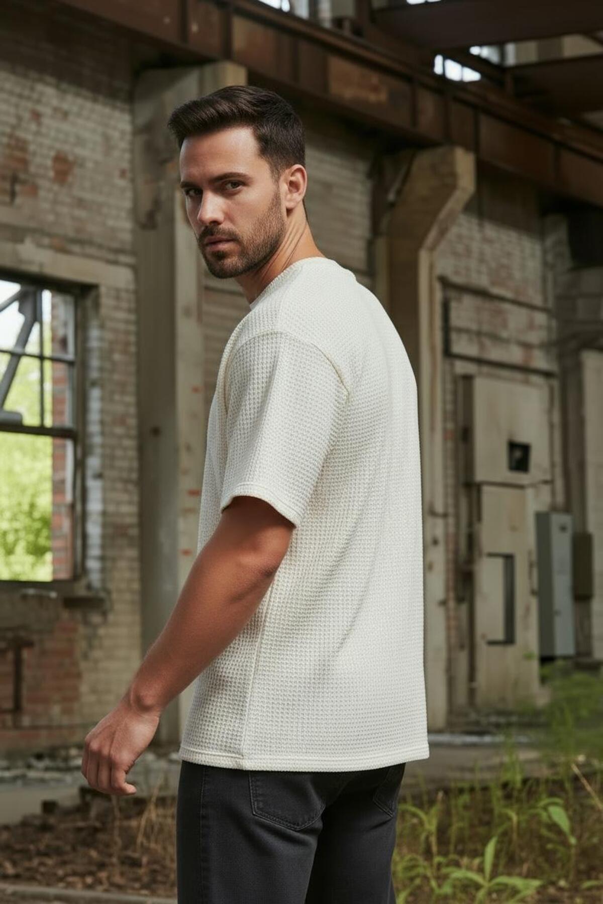 Erkek Bej Waffle Kumaş Oversize Tişört Bisiklet Yaka Modern Rahat Kalıp