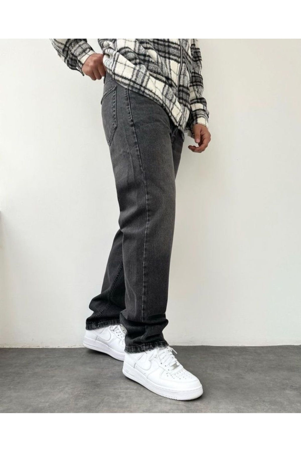 Taşlamalı Siyah Baggy Pantolon