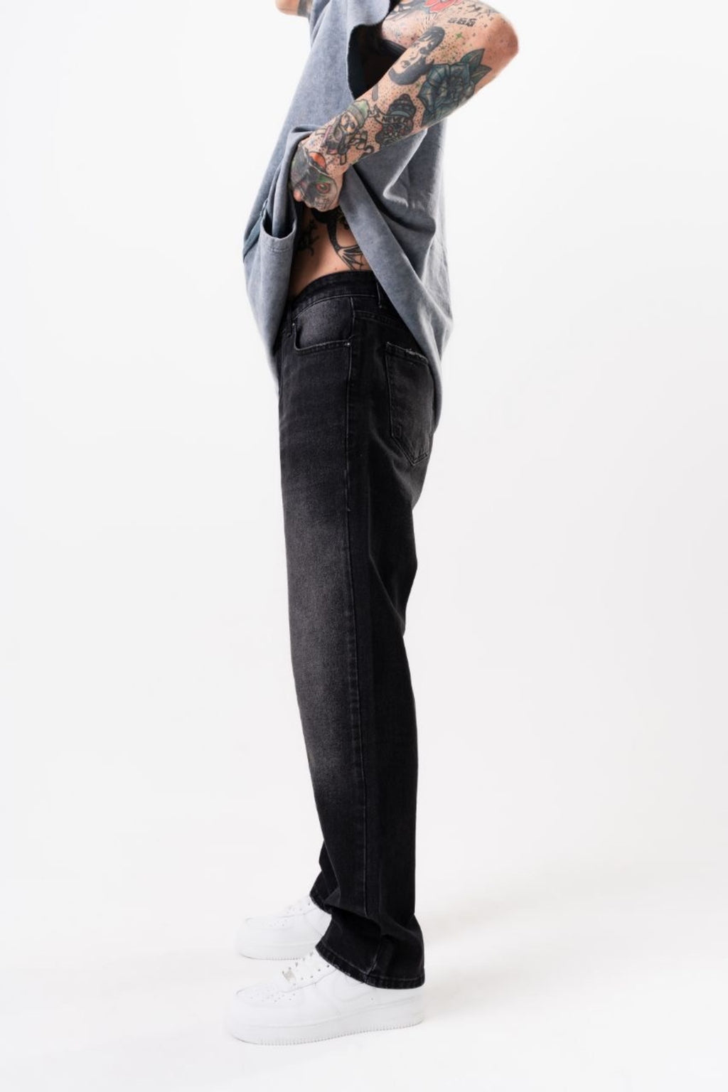 Taşlama Detay Bol Kalıp Jeans